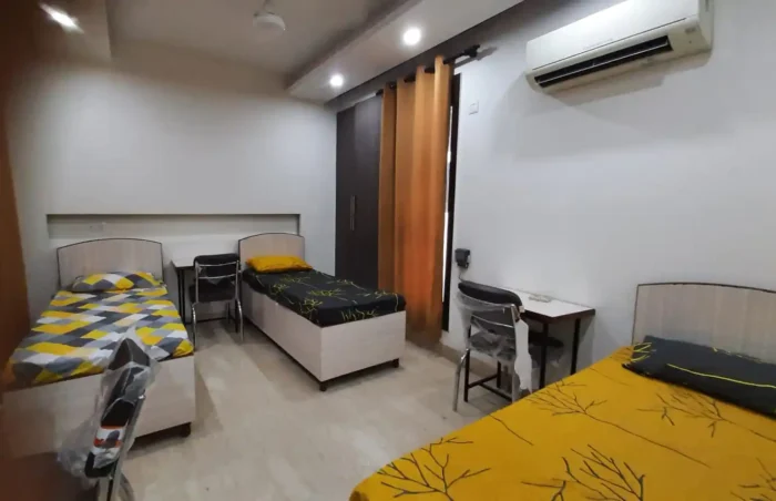 Flagship BMB- Titan House boys PG in South extention - Image 7