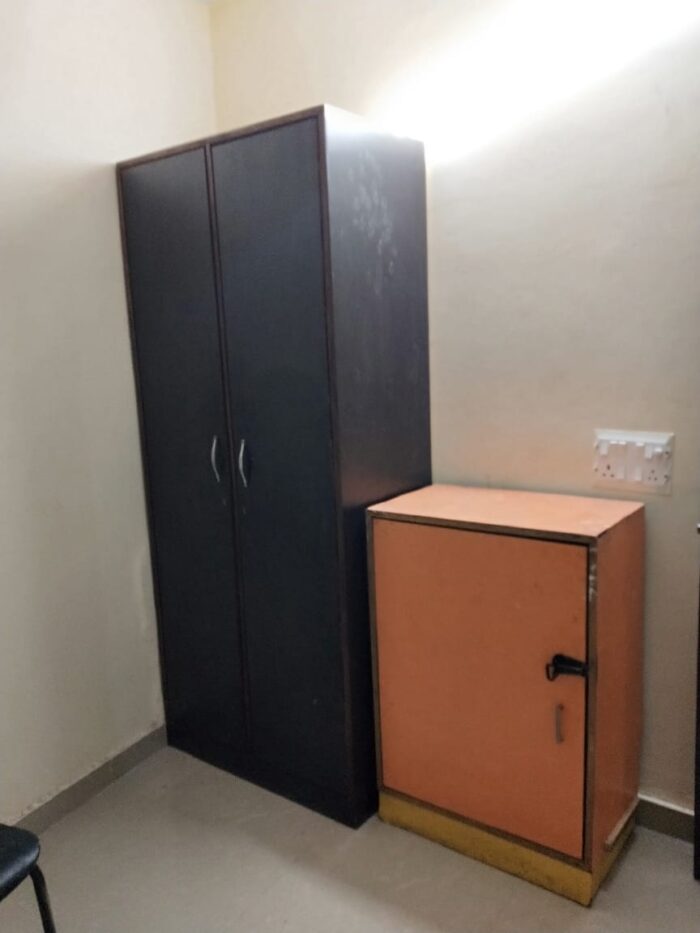 Spot 88105 Vibrant Eagle PG for boys in Mayur Vihar Phase 1 - Image 2