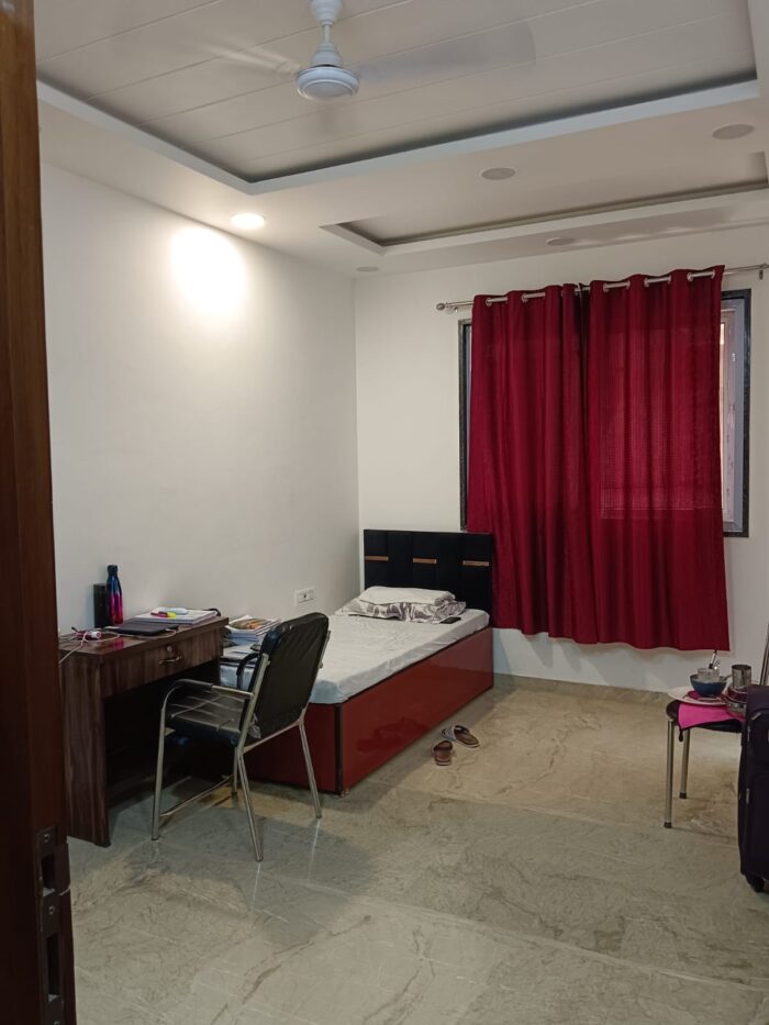 Flagship Maitri 5 star pg for girl in  karol bagh - Image 1
