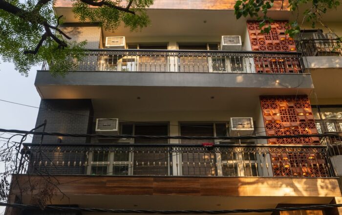 Uniliv Teak Girls PG in Vasant Vihar Delhi - Image 1