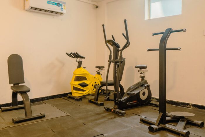 Conest Girls PG in Satya Niketan Delhi - Image 4