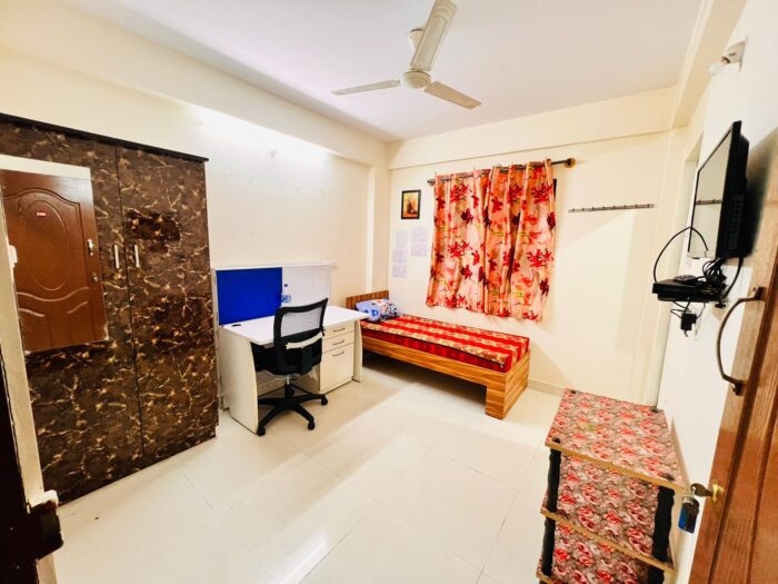 Madhavi homes for ladies PG in Adugodi Bangalore - Image 7