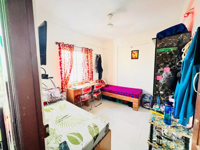 Madhavi homes for ladies PG in Adugodi Bangalore - Image 4