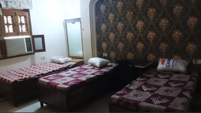 Thrive inn Boys PG in Laxmi Nagar New Delhi - Image 2