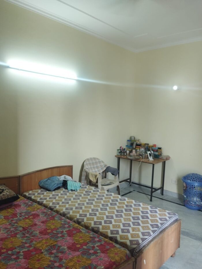 Waterloo Shree sayam boys & girls pg in Sector 23a palam vihar gurugram - Image 3