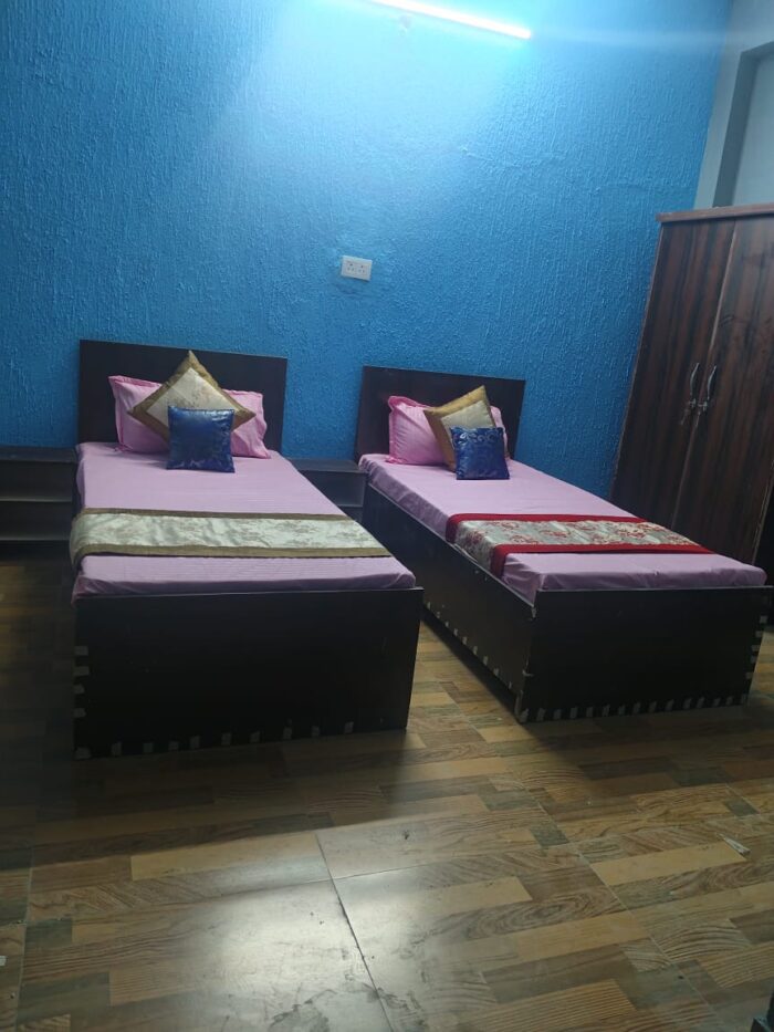 Apna NIWAS GIRLS PG in sector 44 noida - Image 11