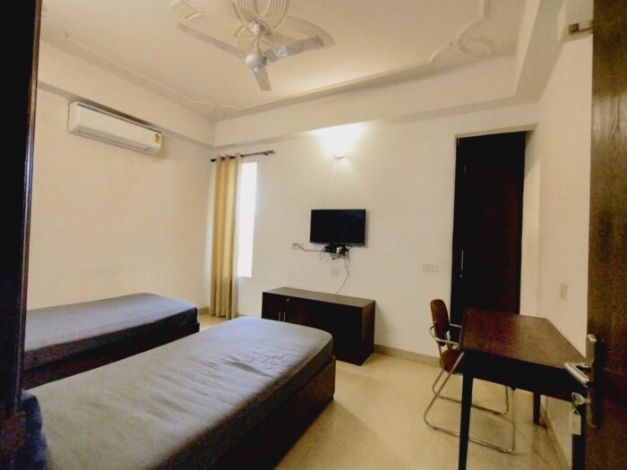 Virat homes Unisex PG in sector 39 Gurgaon - Image 5