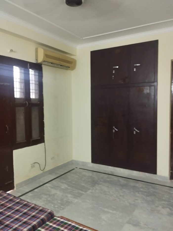 Waterloo Shree sayam boys & girls pg in Sector 23a palam vihar gurugram - Image 6
