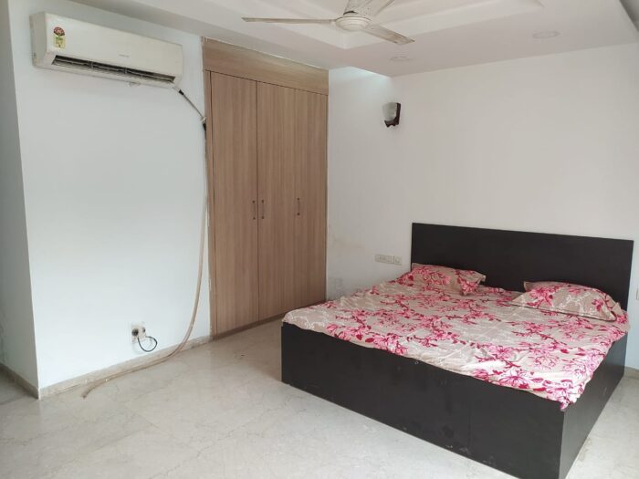 Good vibes hostel Boys & Girls PG in kalkaji DELHI - Image 3