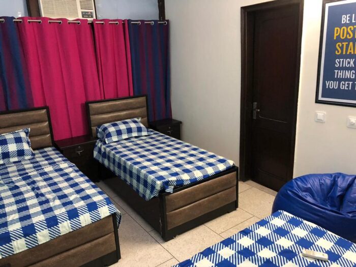 Good vibes hostel Boys & Girls PG in kalkaji DELHI - Image 4